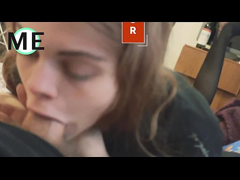 ❤️ Palo de garganta, pantalóns rasgados e tacóns rasgados agradable de coñecer Só porno en nós