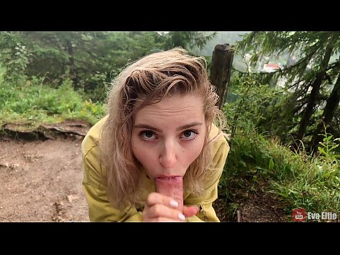 ❤️ Nena traga semen despois dunha mamada pública - Eva Elfi Só porno en nós