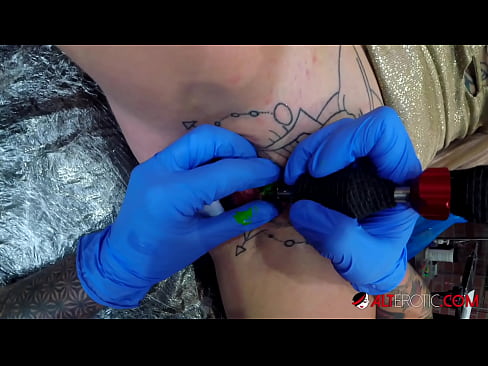❤️ Sully Savage, moi tatuada, tatuouse no clítoris Só porno en nós